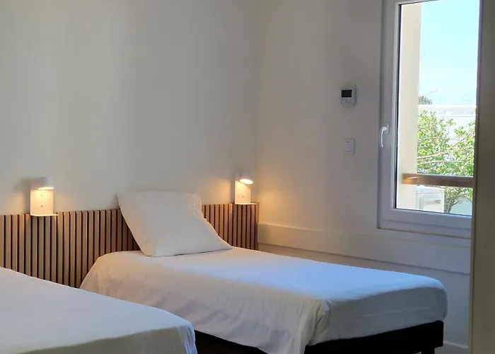 Eisenhower 2* Port-en-Bessin-Huppain